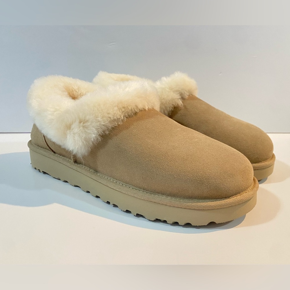 Cozy Tan Shearling Women's Slippers